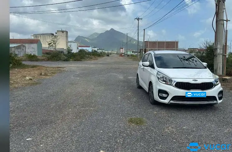 Ảnh xe Kia Rondo GAT 2017