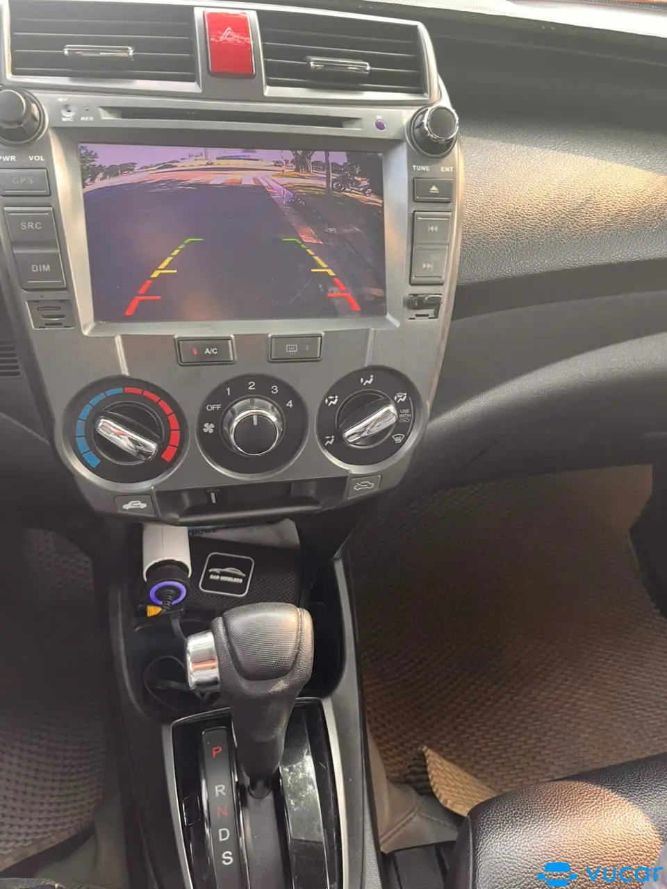 Honda City 1.5 AT 2013 - Nội thất 4