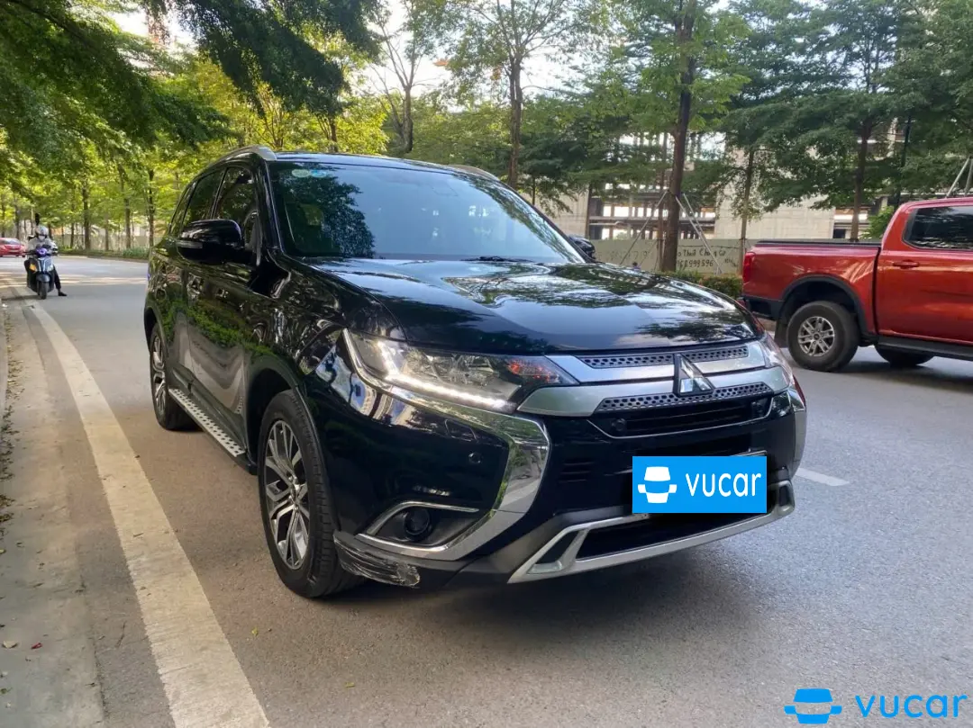 Mitsubishi Outlander 2.4 CVT Premium 2018 - Ngoại thất 6