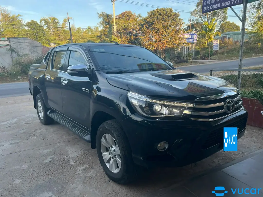 Toyota Hilux 3.0G 4x4 AT 2015 - Ngoại thất 2