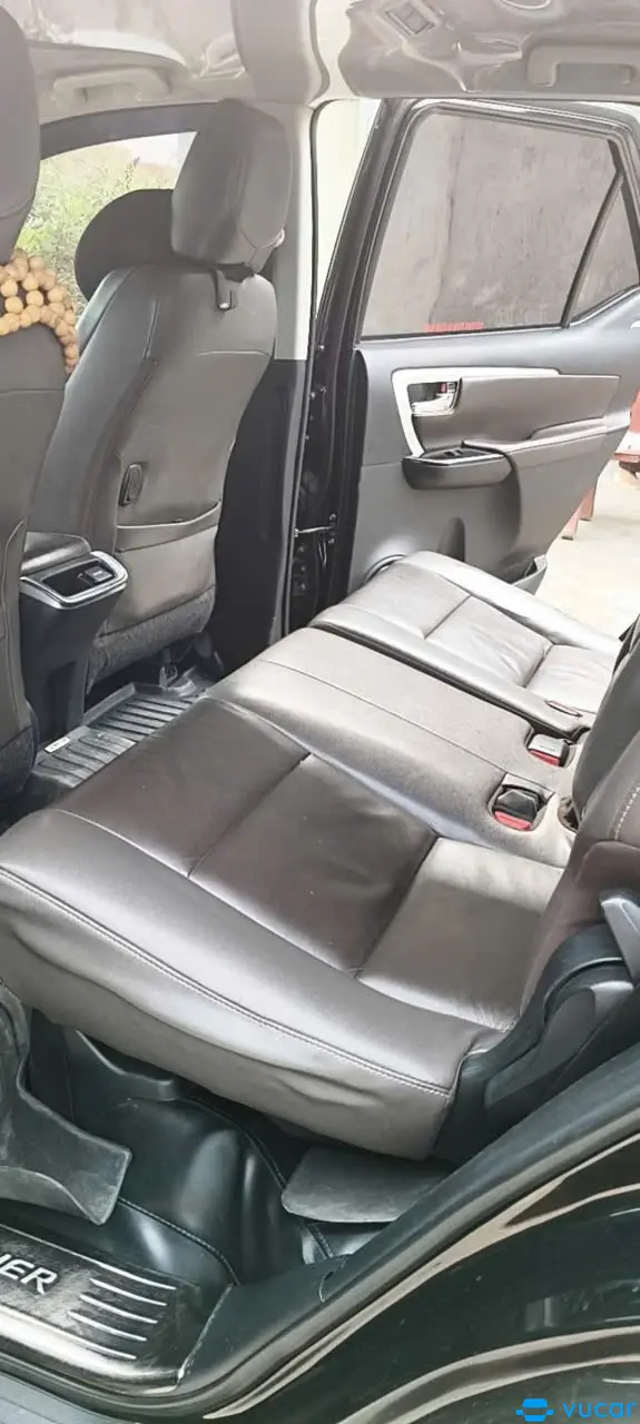Fortuner 2.4G 4x2 AT 2020 - Nội thất 1