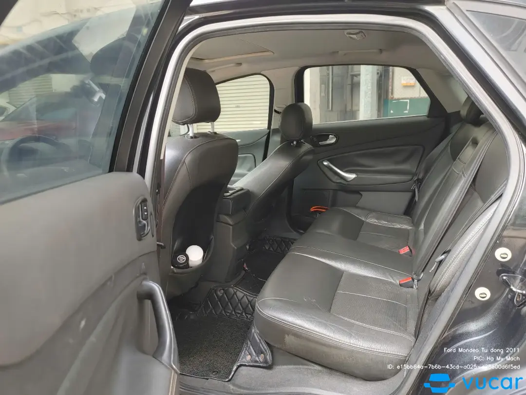 Ford Mondeo Tự động 2011 - Nội thất 3