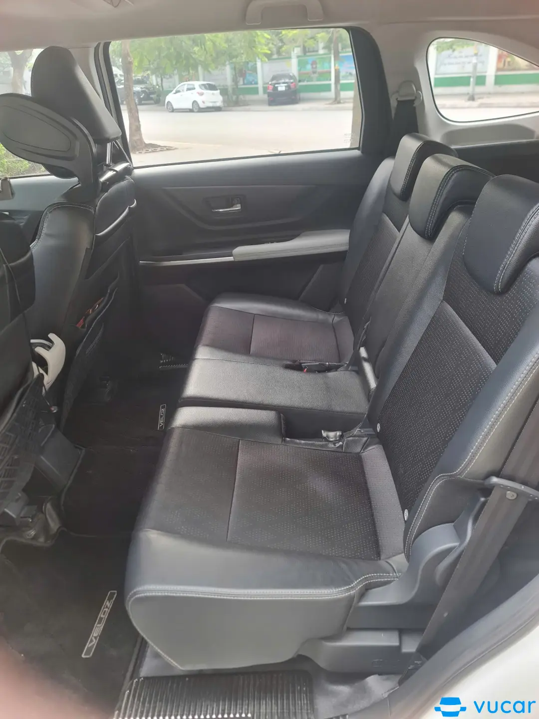 Toyota Veloz Cross 1.5 CVT 2022 - Nội thất 2