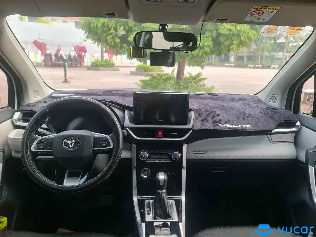 Toyota Veloz Cross 1.5 CVT 2022 - Nội thất 1