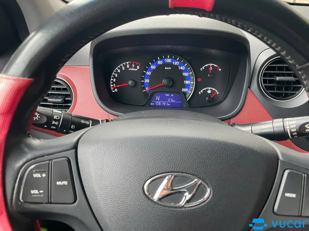Hyundai I10 Grand 1.2 AT 2019 - Nội thất 3