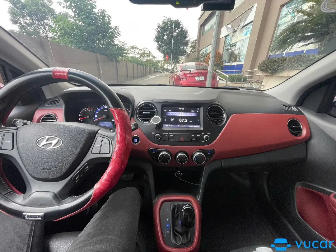 Hyundai I10 Grand 1.2 AT 2019 - Nội thất 4