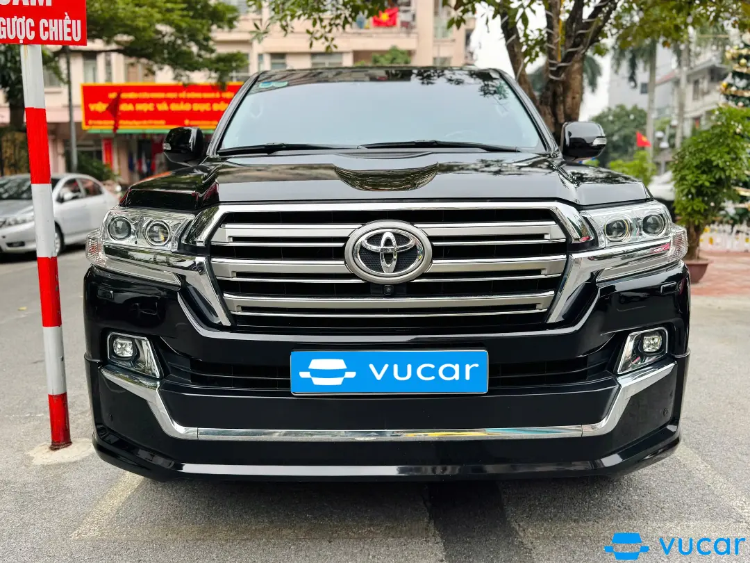 Toyota Land cruiser 4.6 V8 2019