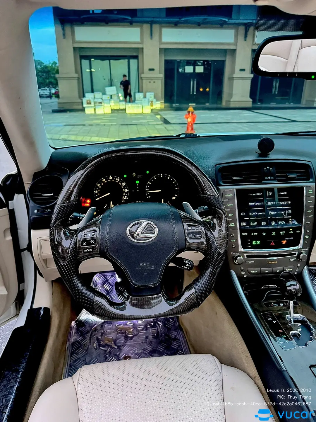 Lexus Is 250C 2010 - Nội thất 1
