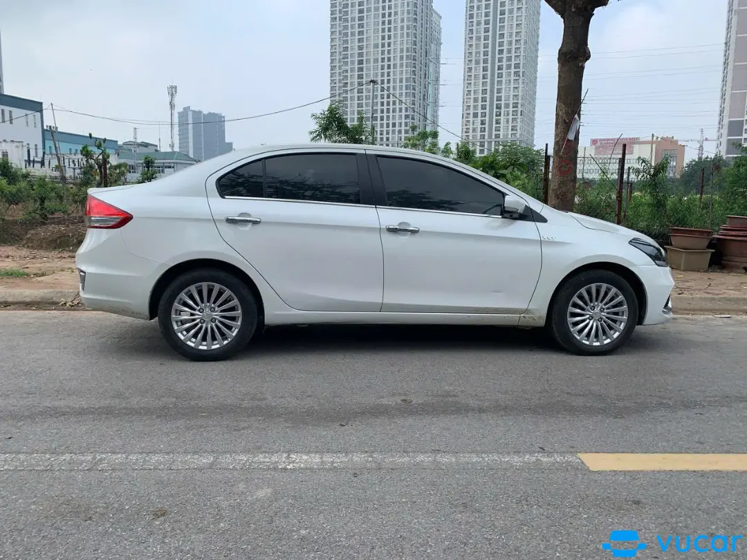 Suzuki Ciaz 1.4 AT 2021 - Ngoại thất 4