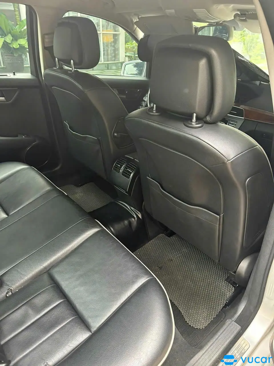 Mercedes C250 2011 - Nội thất 1