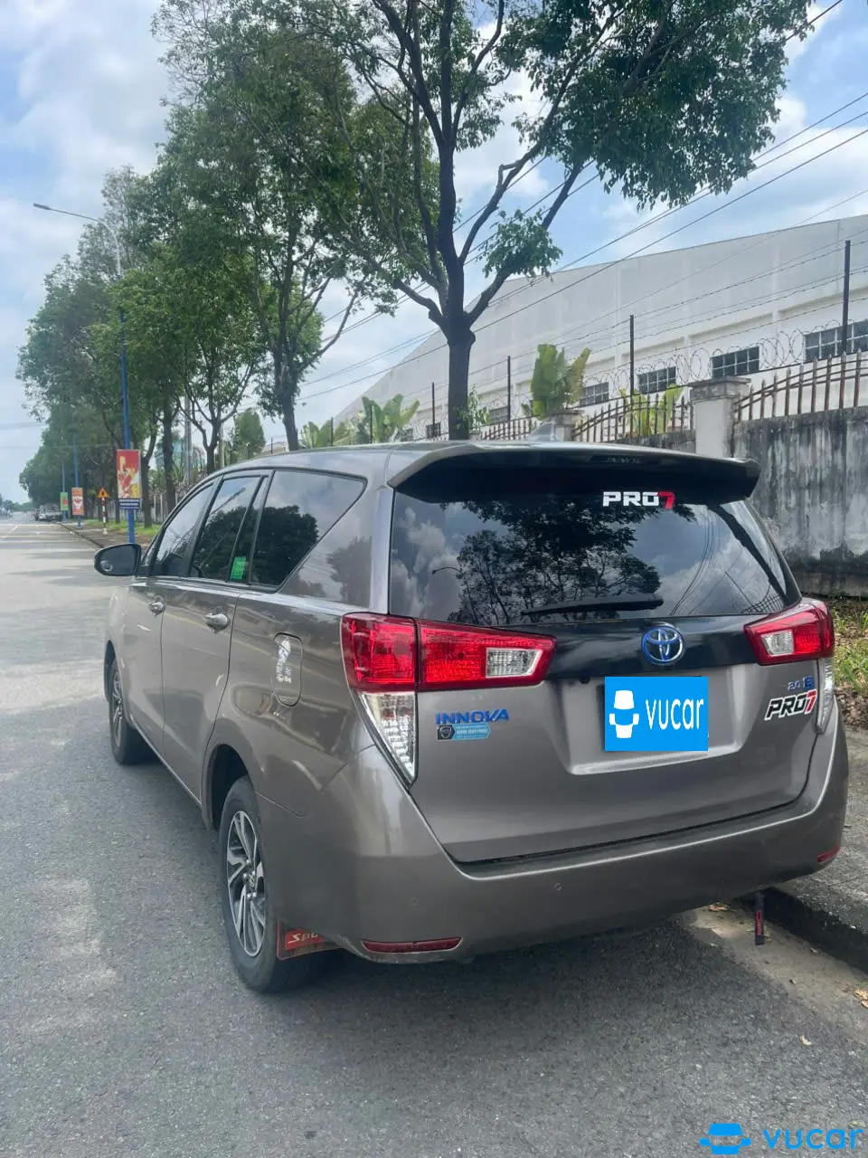 Toyota Innova 2.0E 2020 - Ngoại thất 1