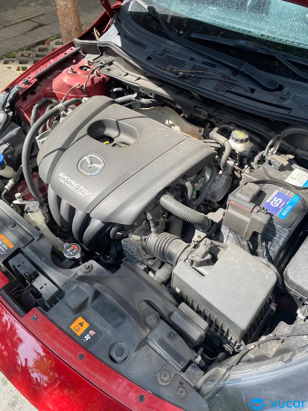 Mazda 2 1.5 AT 2015 - Khoang động cơ 1