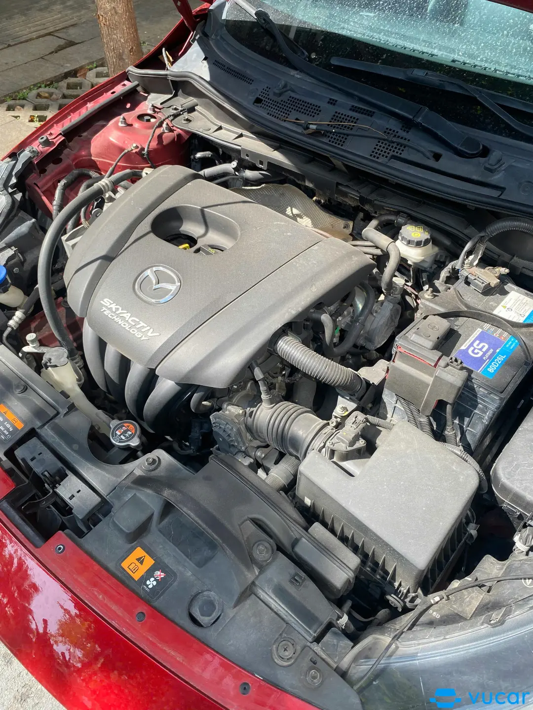 Mazda 2 1.5 AT 2015 - Khoang động cơ 2