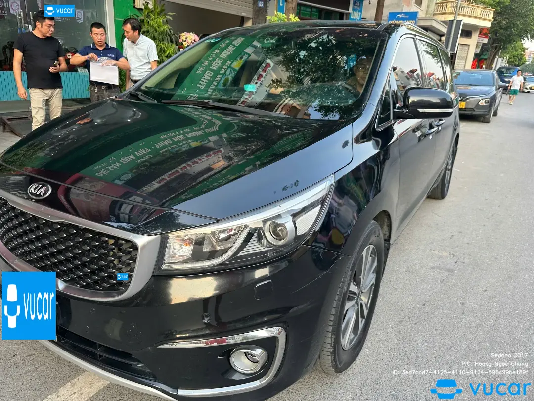 Ảnh xe Kia Sedona 2.2L DATH 2017 - ảnh 1