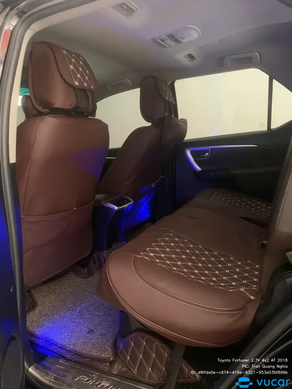 Toyota Fortuner 2.7V 4x2 AT 2018 - Nội thất 1