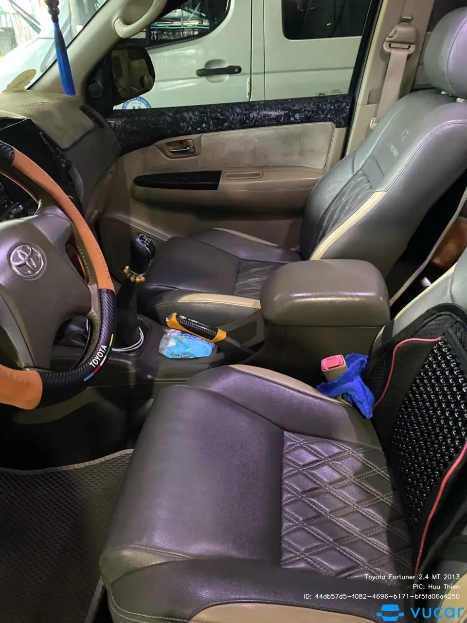 Toyota Fortuner 2.4 MT 2013 - Nội thất 5