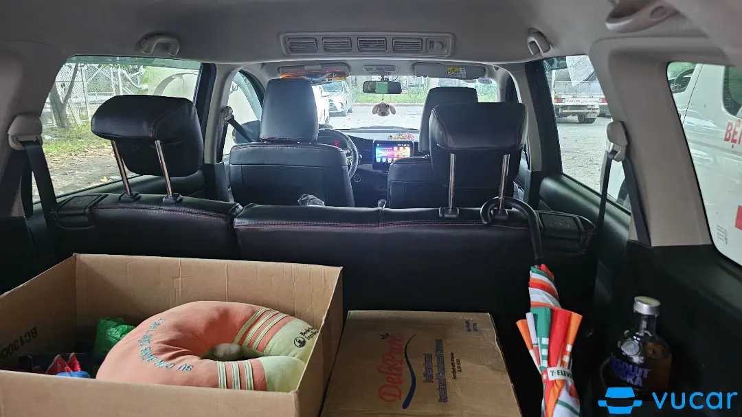 kia carens - Nội thất 5