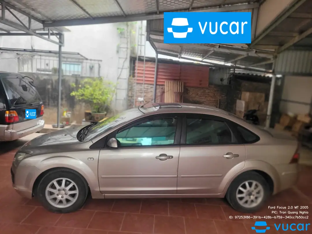 Ford Focus 2.0 MT 2005 - Ngoại thất 6