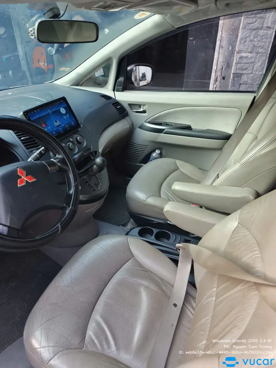 Mitsubishi Grandis 2005 2.4 AT - Nội thất 2