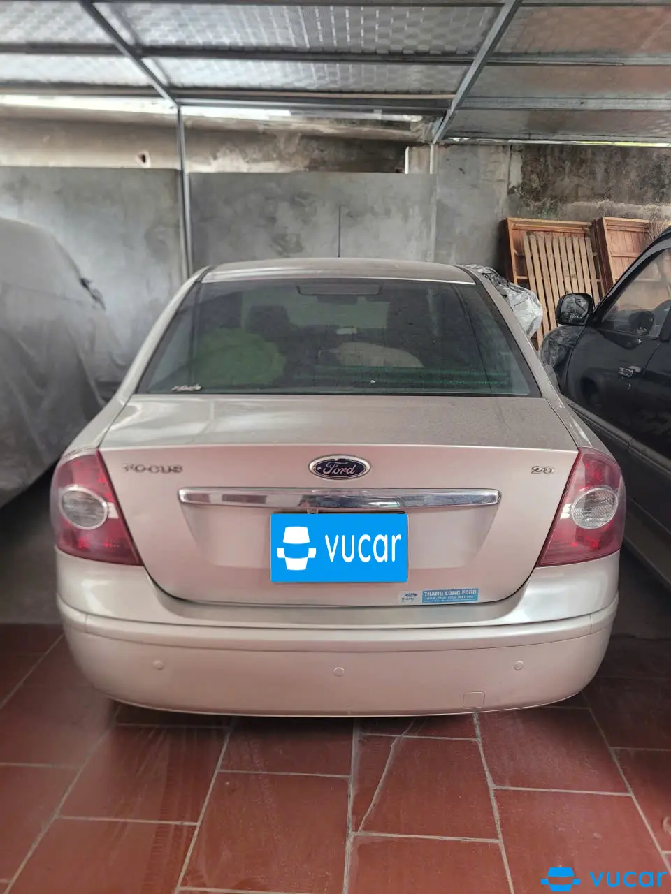 Ford Focus 2.0 MT 2005 - Ngoại thất 4