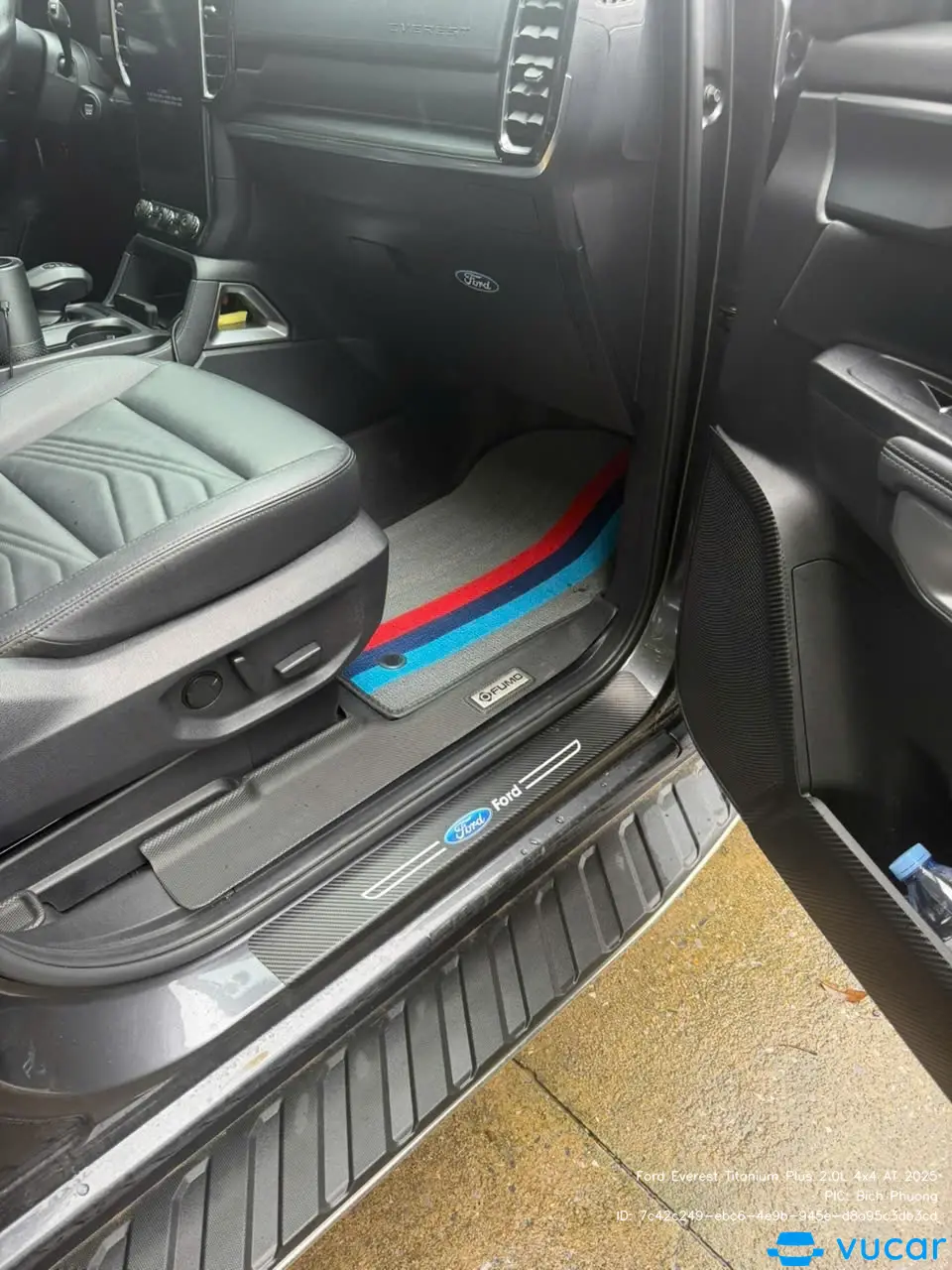 Ford Everest Titanium Plus 2.0L 4x4 AT 2025 - Nội thất 4