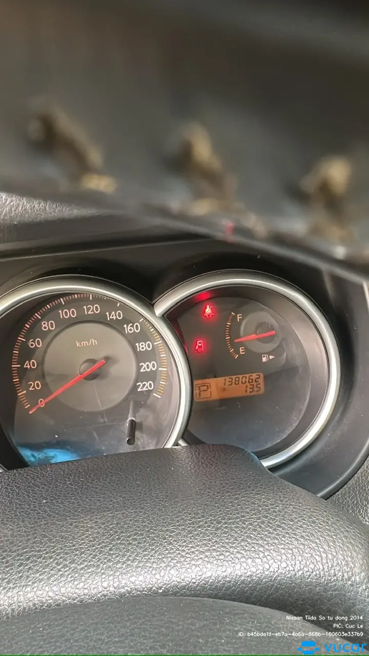 Nissan Tiida 1.6 AT 2008 - Nội thất 4