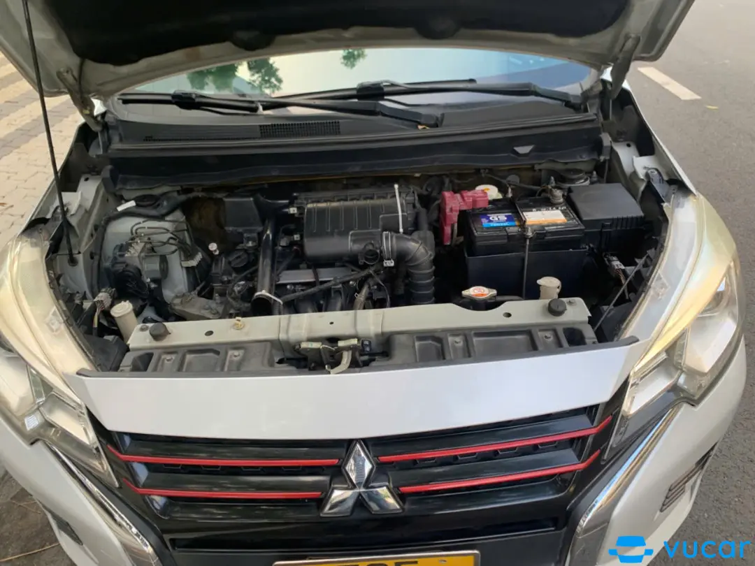Mitsubishi Attrage Premium 1.2 CVT 2021 - Khoang động cơ 2
