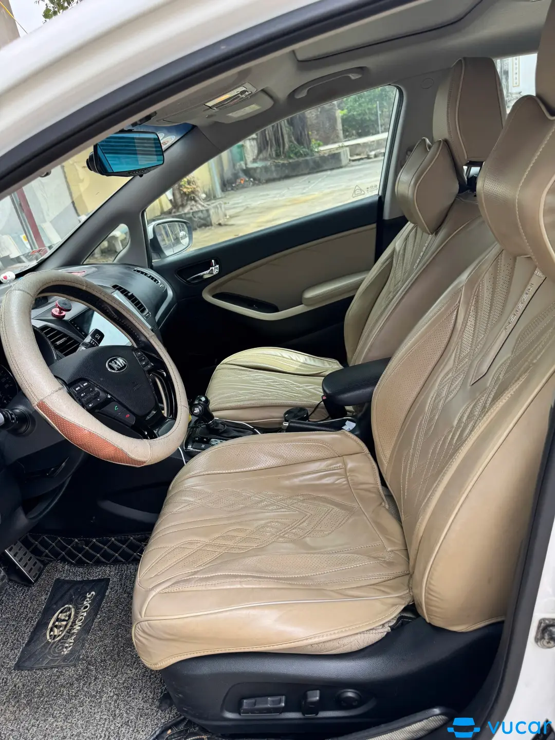 Kia Cerato 2.0 AT 2016 - Nội thất 1