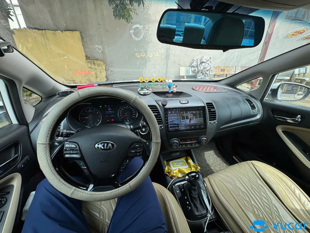 Kia Cerato 2.0 AT 2016 - Nội thất 5