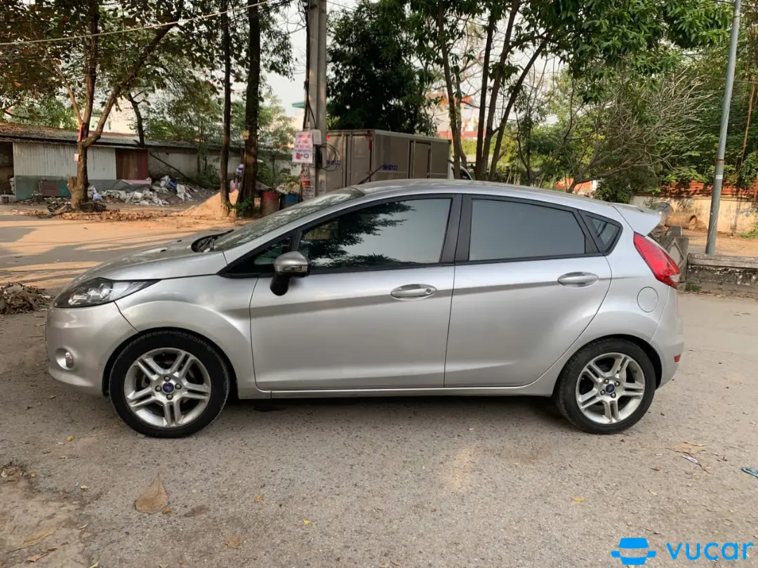 Ford Fiesta 2012 - Ngoại thất 11