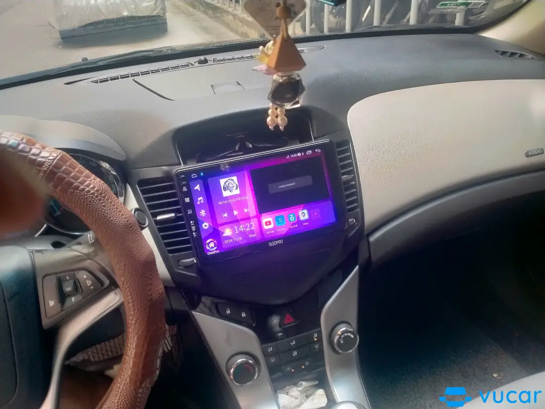 Chevrolet Cruze LTZ 1.8 AT 2012 - Nội thất 2