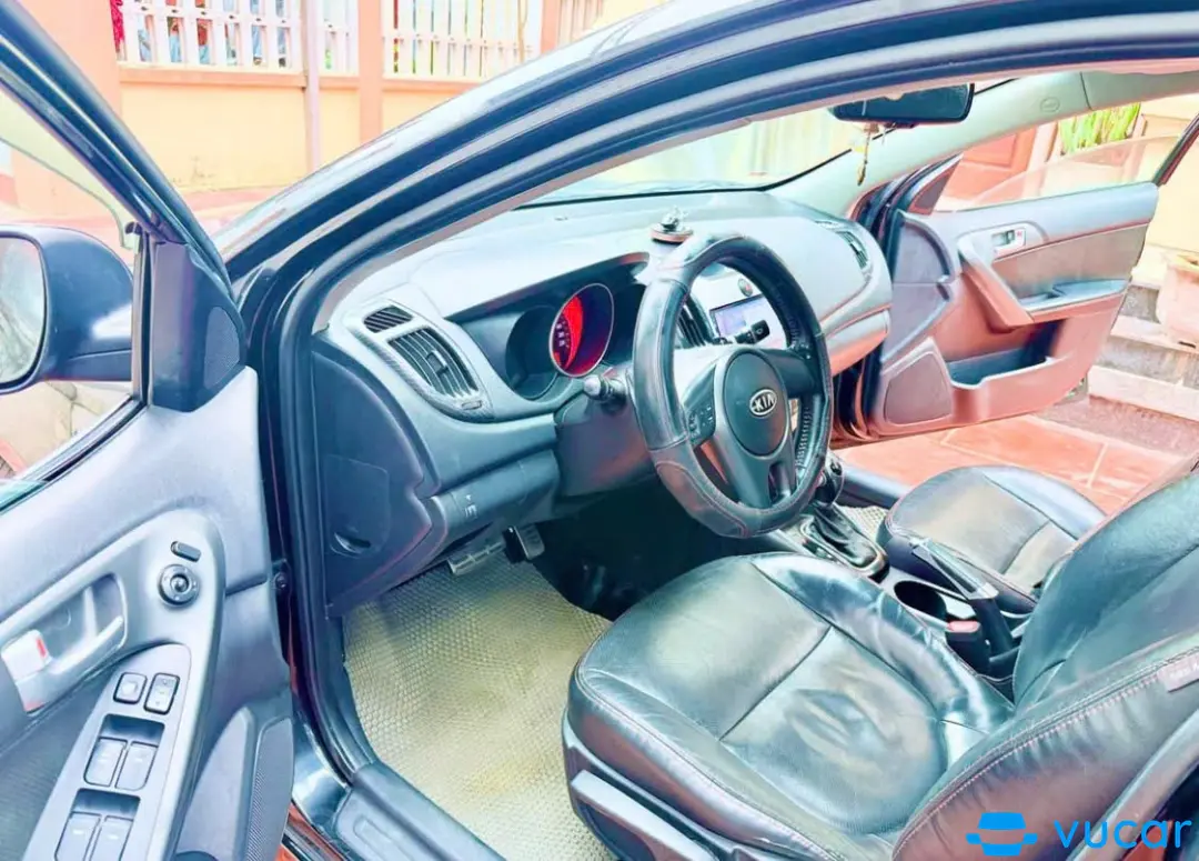 Kia Cerato 1.6 AT 2011 - Nội thất 2