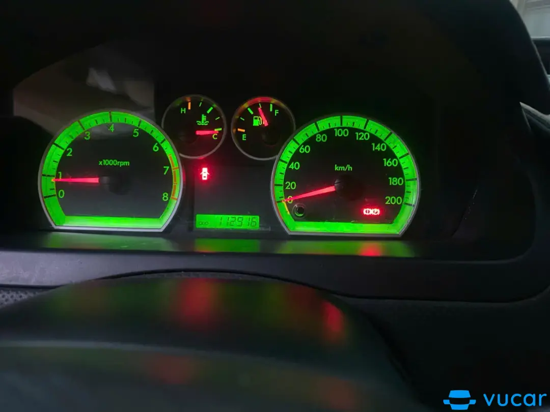 Chevrolet Aveo  2011 - Nội thất 6