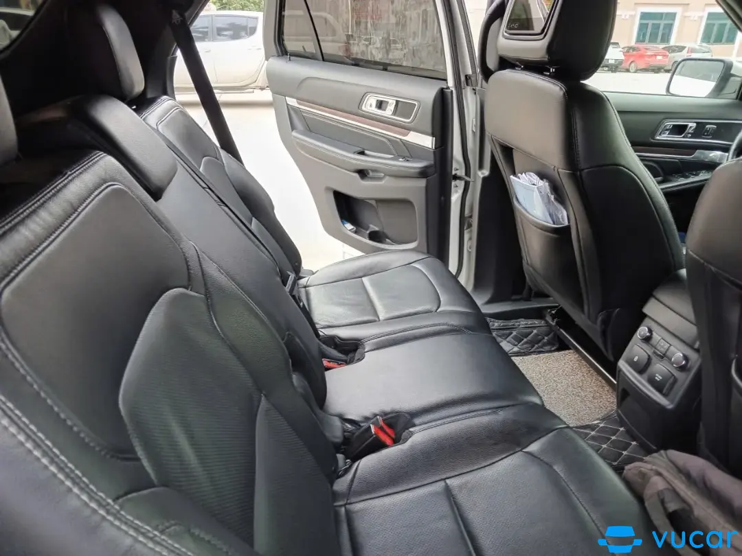 Ford Ranger XLS 2.2L 4x2 AT 2016 - Nội thất 8