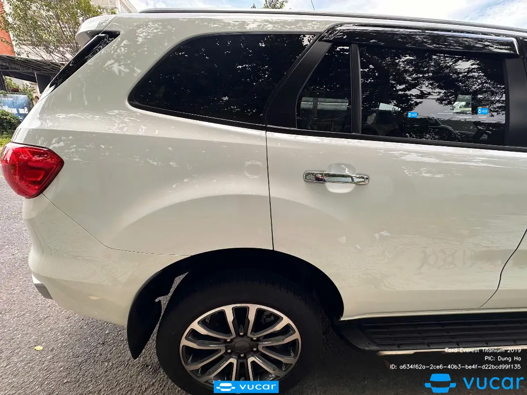 Ford Everest Titanium 2.0L 4x2 AT 2019 - Ngoại thất 3