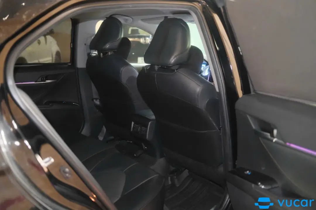 Toyota Camry 2.0 G 2022 - Nội thất 11