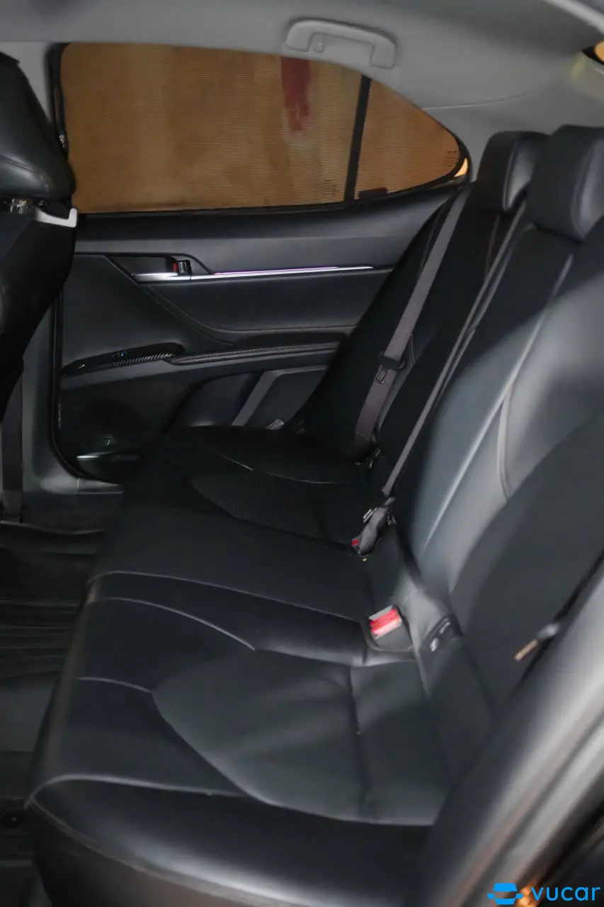 Toyota Camry 2.0 G 2022 - Nội thất 9