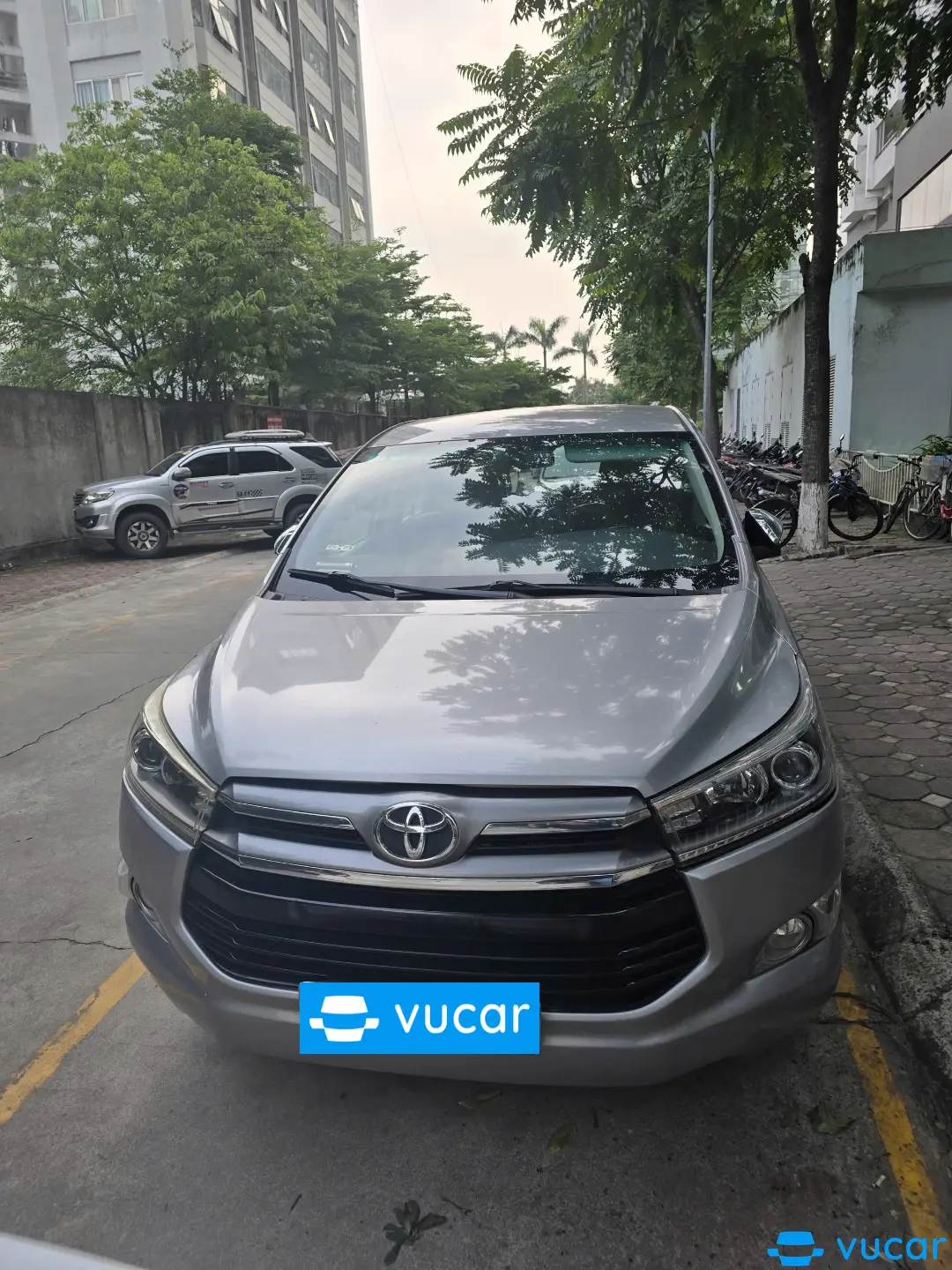 Ảnh xe Toyota Innova 2.0V 2017