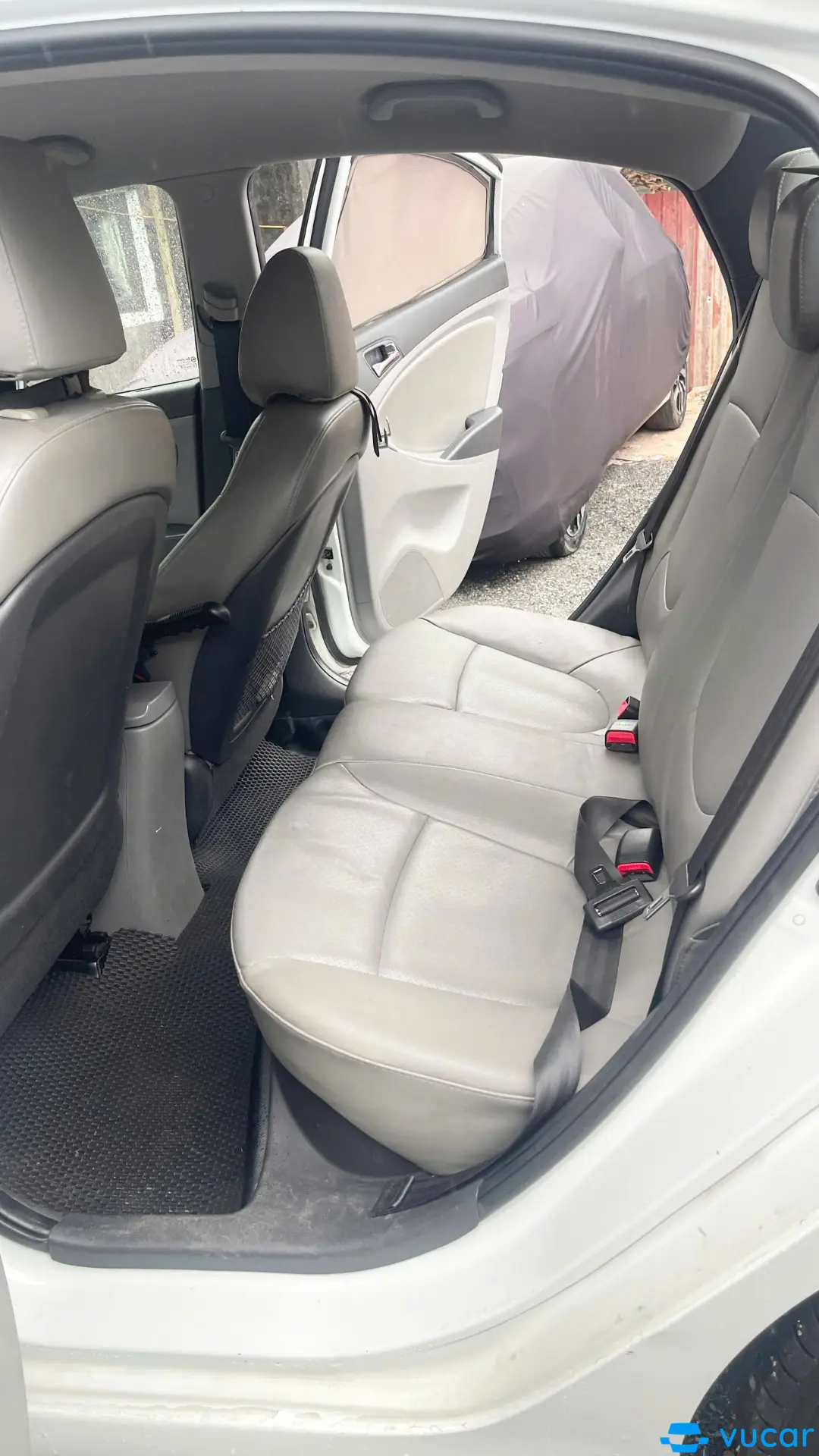Hyundai Accent 1.4 AT 2013 - Nội thất 3
