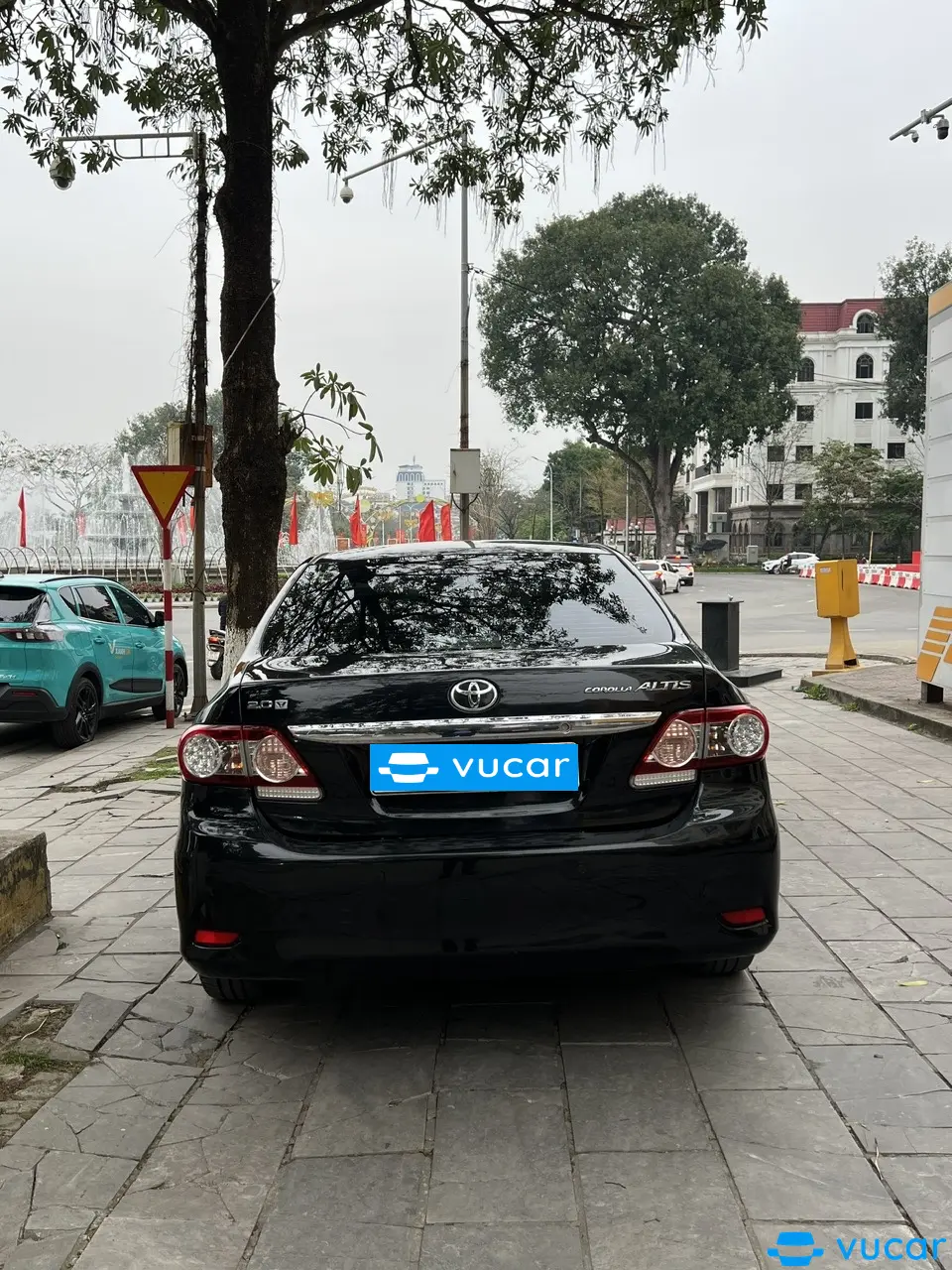 Toyota Corolla altis 2.0V 2011 - Ngoại thất 2