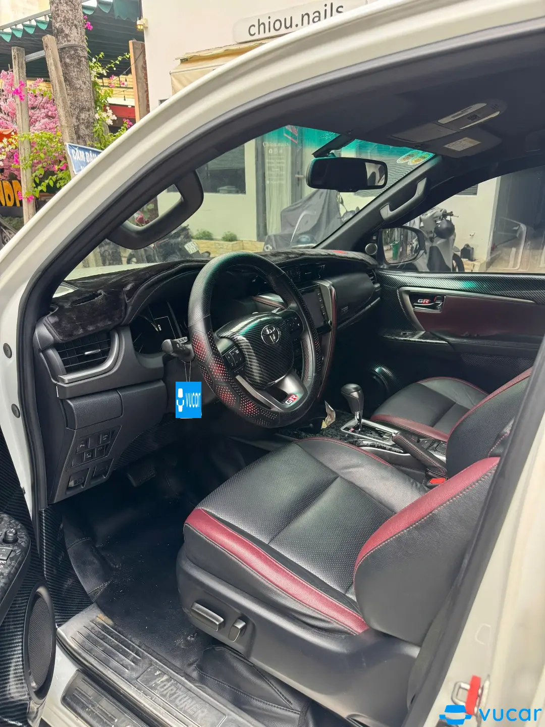Toyota Fortuner Legender 2.4L 4x2 AT 2022 - Nội thất 3