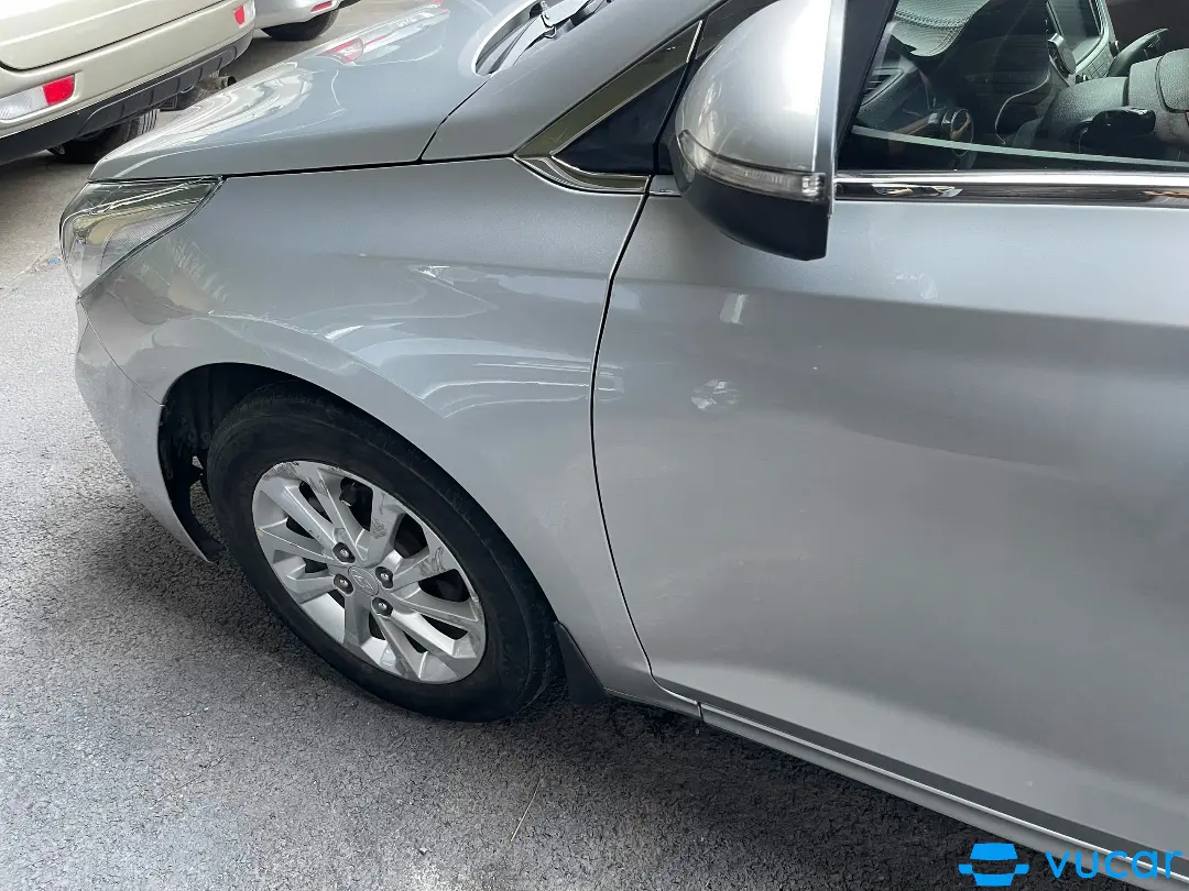 Hyundai accent 2019 base MT - Ngoại thất 4