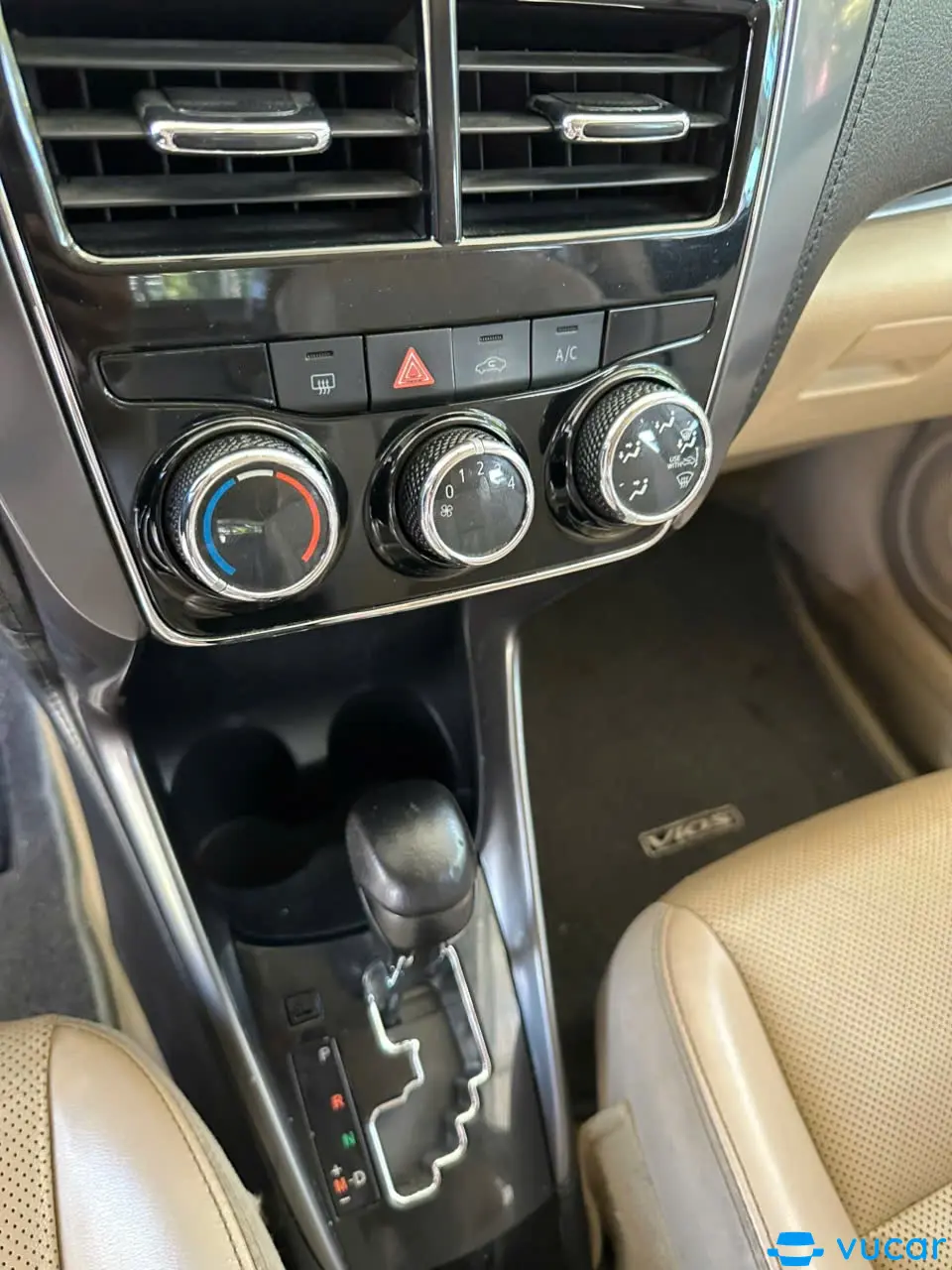 Toyota Vios E CVT 2022 - Nội thất 2