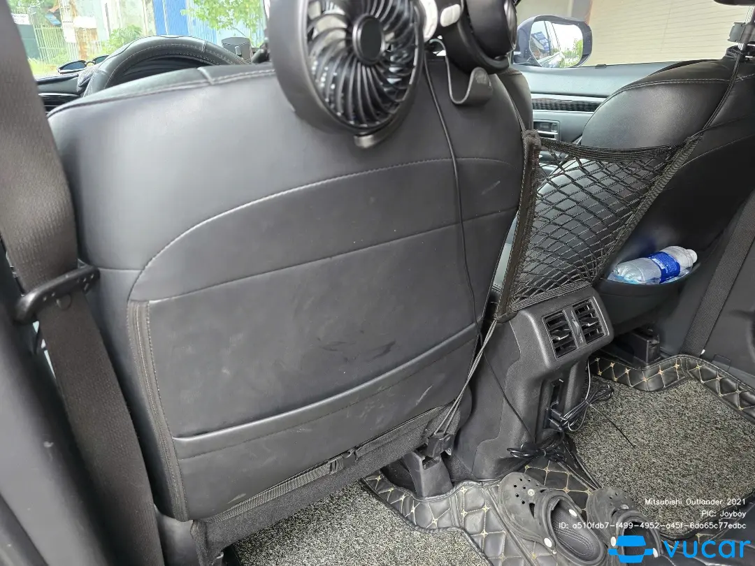 Mitsubishi Outlander 2021 - Nội thất 7