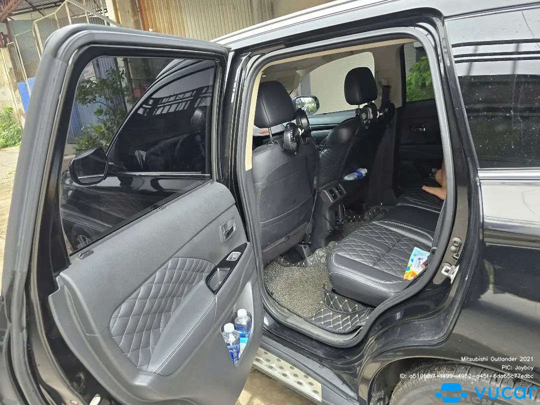 Mitsubishi Outlander 2021 - Nội thất 10