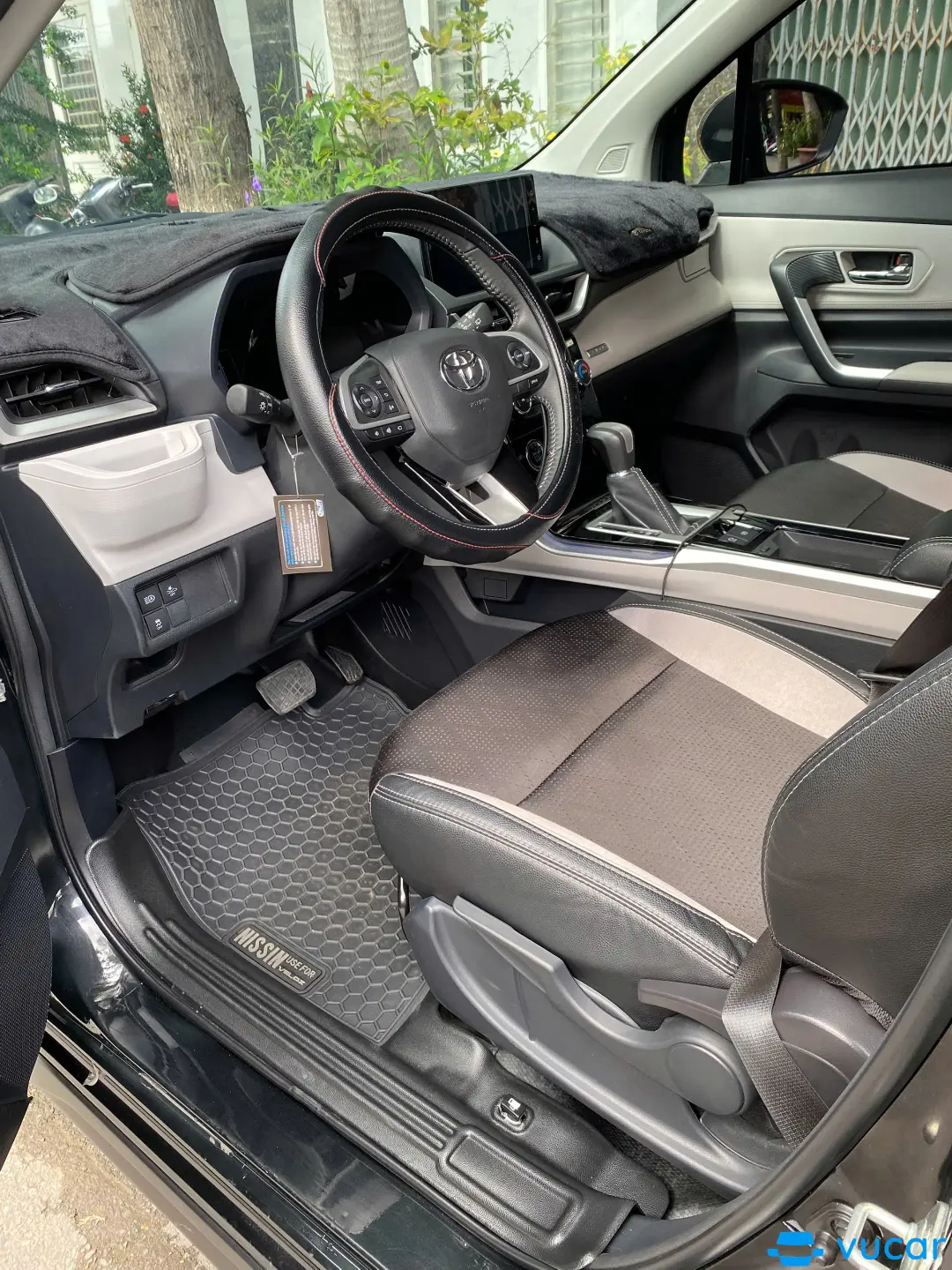Toyota veloz top 2022 mới chạy 16k - Nội thất 1