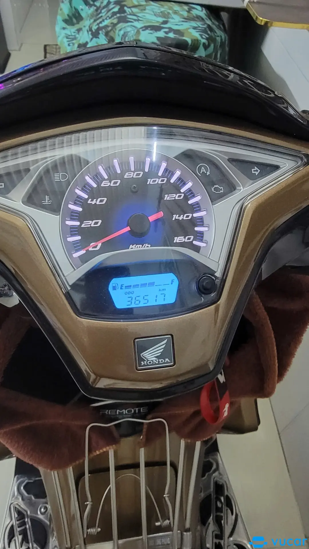 Honda AB chìa khóa lớn tìm xe (vàng đen) 2013 - Nội thất 1