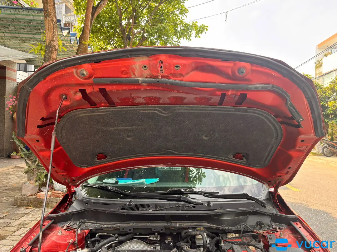 Mazda 2 1.5 AT 2023 - Khoang động cơ 1