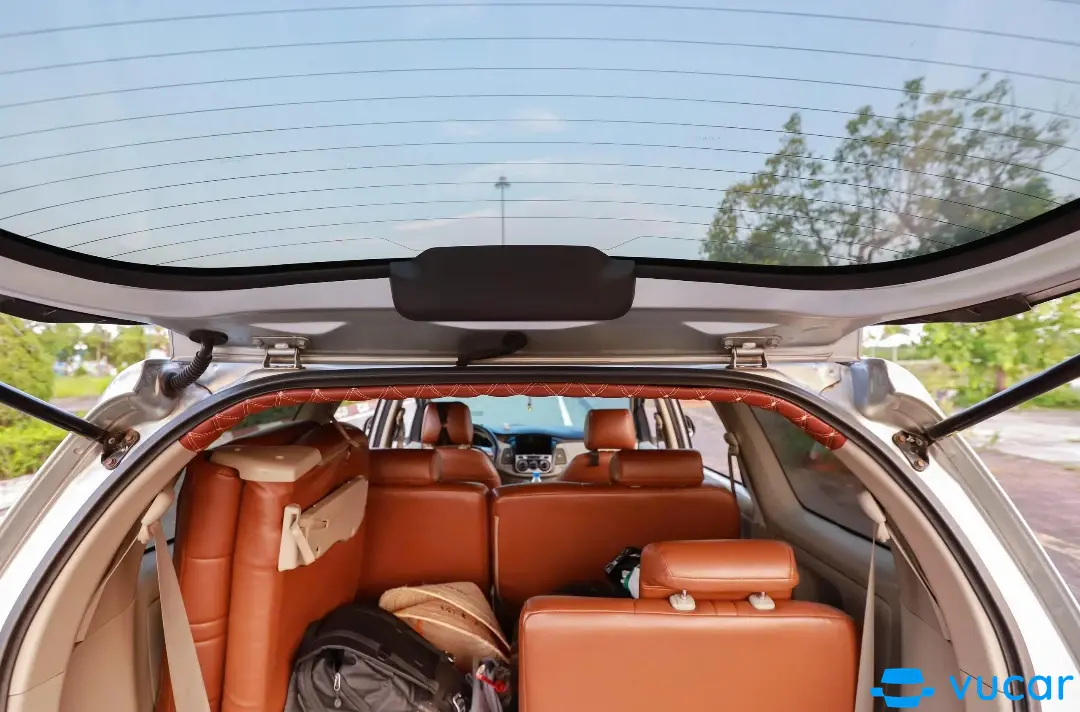 Toyota Innova 2.0E 2015 - Nội thất 11