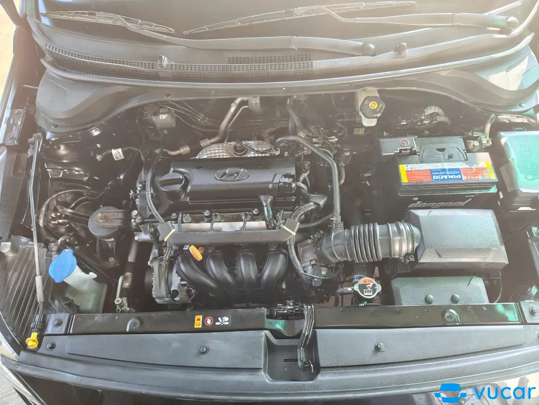 Hyundai Accent 1.4 MT 2020 - Khoang động cơ 1